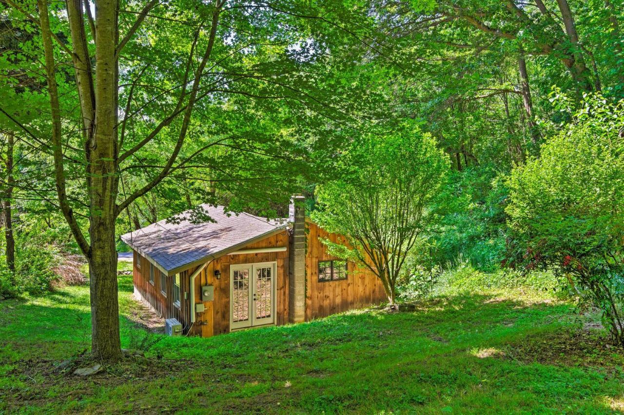 Cozy And Charming Asheville Cabin 5 Mi To Downtown! Villa Esterno foto